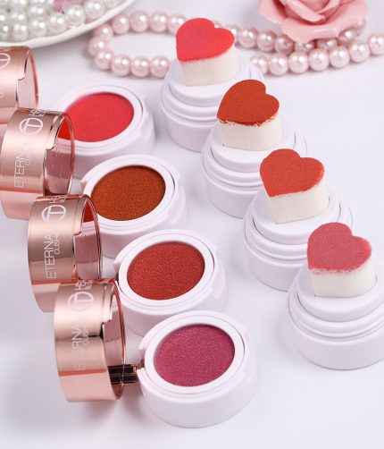 O.TWO.O Makeup Hot Sale Arrival Asia Hot Sell Cushion Blush Heart-shaped blusher